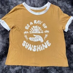 Women’s short sleeved shirt